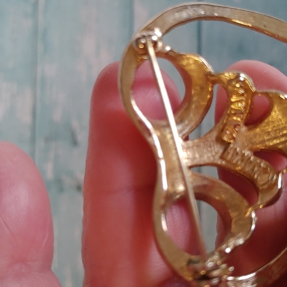 💚Vintage Gold Tone Signed Sarah Coventry Canada Brooch - Picture 8 of 8